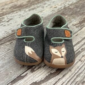 See Kai Run - size 6 toddler shoes